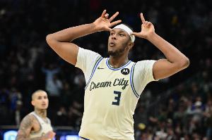 名记:迈尔斯·特纳当选为NBA球员工会副主席 接替已退役的坦普尔